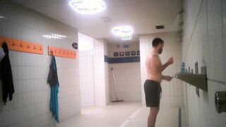 Solo shower