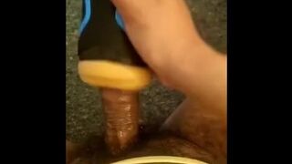 Penetrando mi juguete con mi verga