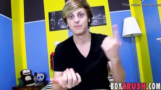Handsome twink dildo pleasing solo
