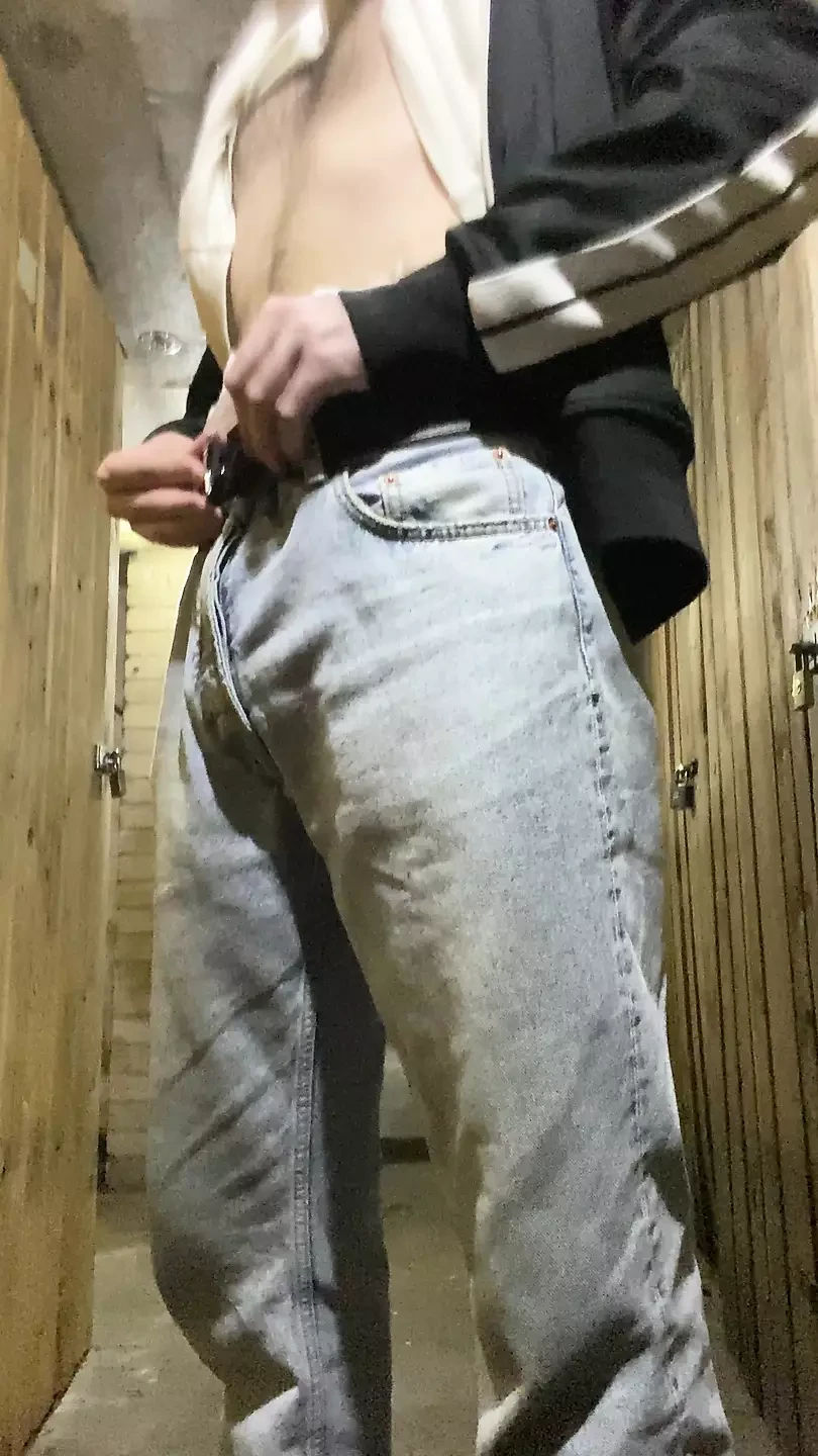 Nappy under the jeans