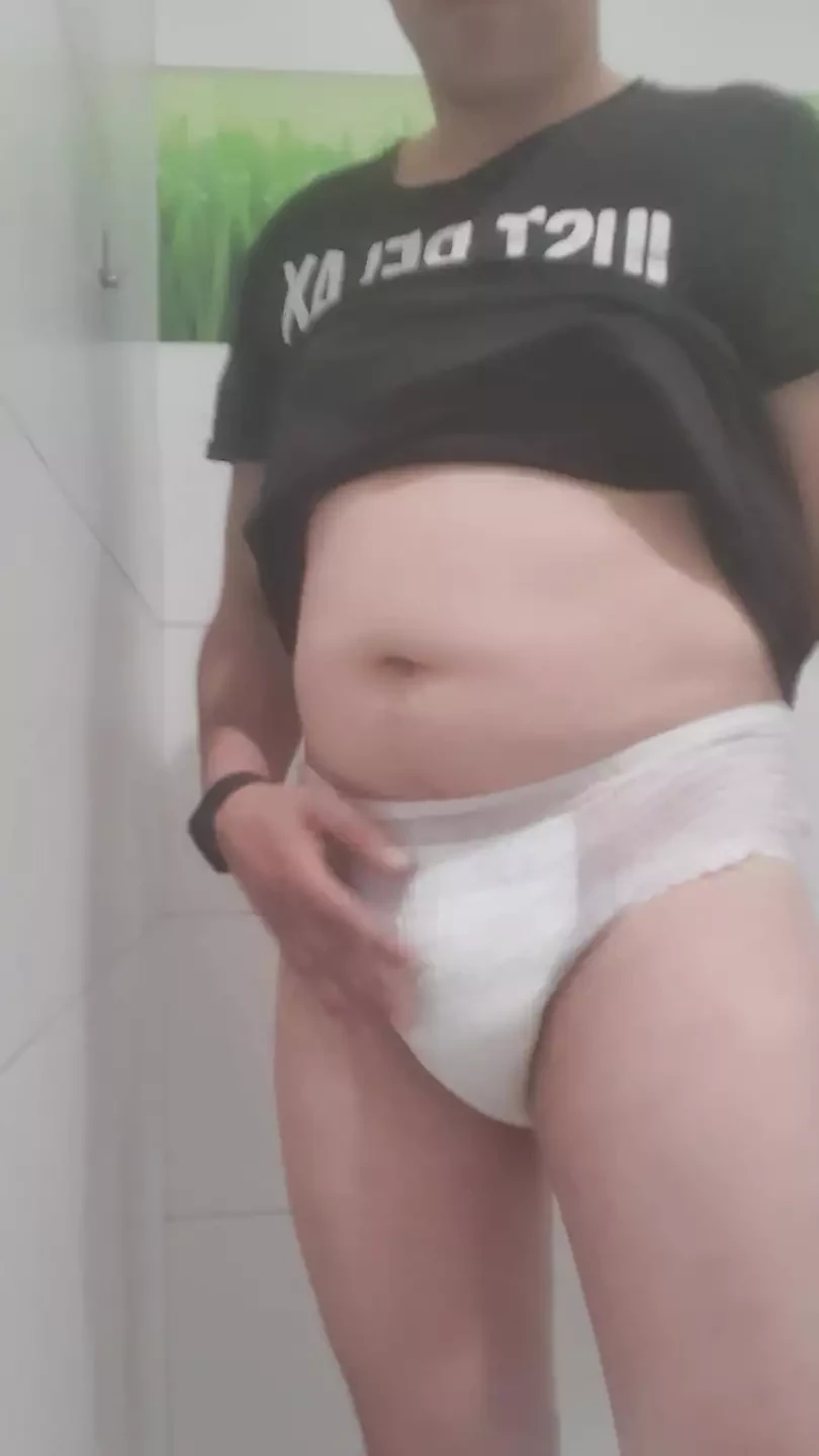 rapid ejaculation in the nappy