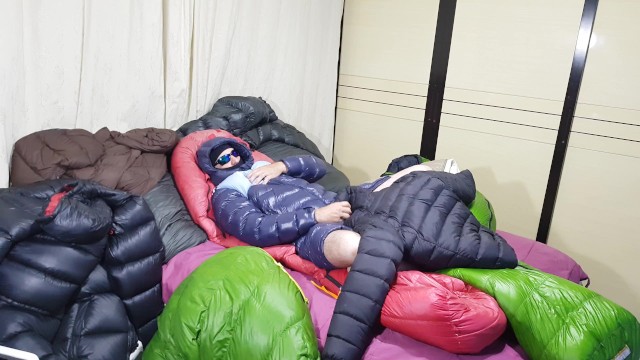Cumshot down jacket black
