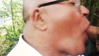 Outdoor Blowjob Tables Turned on Amateurs