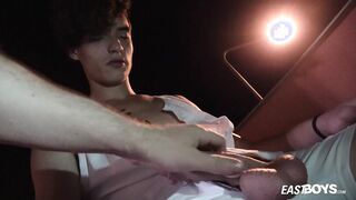 Beautiful twink muscle boy get handjob his big dick
