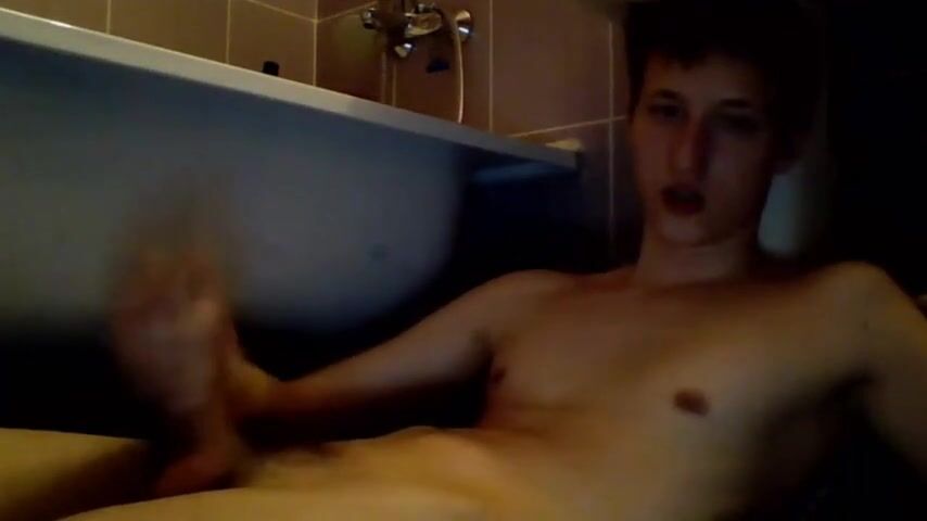 3 Bareback Twinks