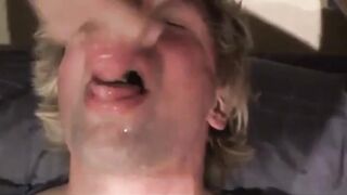 Big Cock Amateur Face Blasts Twink After Blowjob