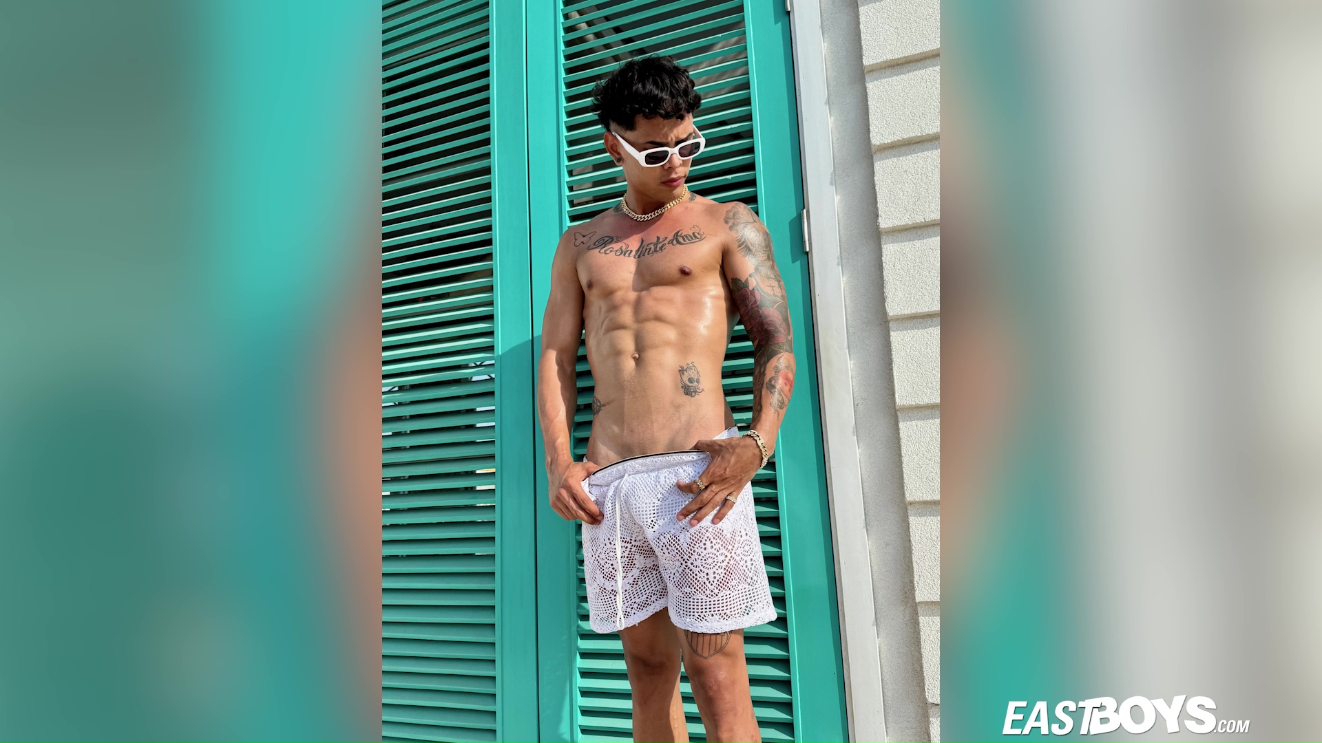 Hot muscle latino boy Chris Heria photo compilation