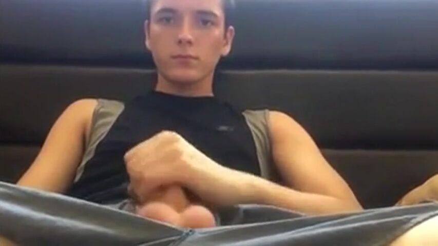 Twink Wanks on Webcam