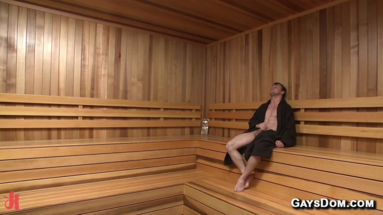 Gays wrestle after sauna argument