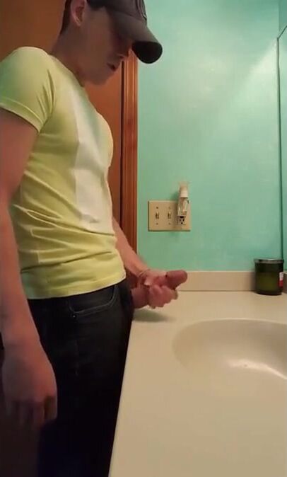 Big-Cock Latin Hunk Jerks Off in Bathroom