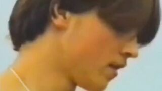 Twink Handjob auf der Wiese