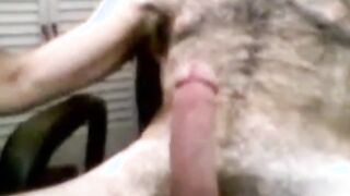 Hairy Daddy Bear Jacks Off on Cam
