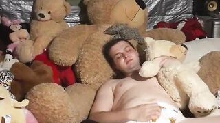 Nappy sissy humping teddy bear