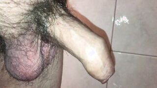 Bear Daddy's First Handjob in 2018