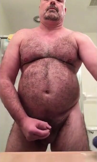 Big-Cock Daddy Bear Jacks Off