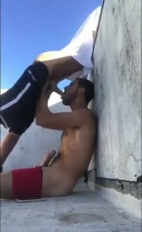 Sucking Dick Outdoors