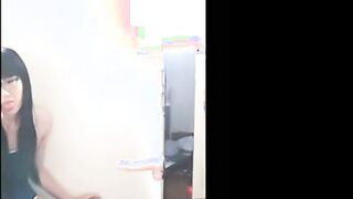 Asian Crossdresser Cums on His Toy