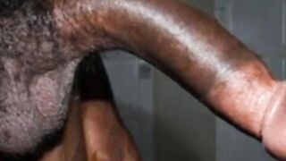 Huge Black Cocks Exposed: Amateur Hunks & Muscles