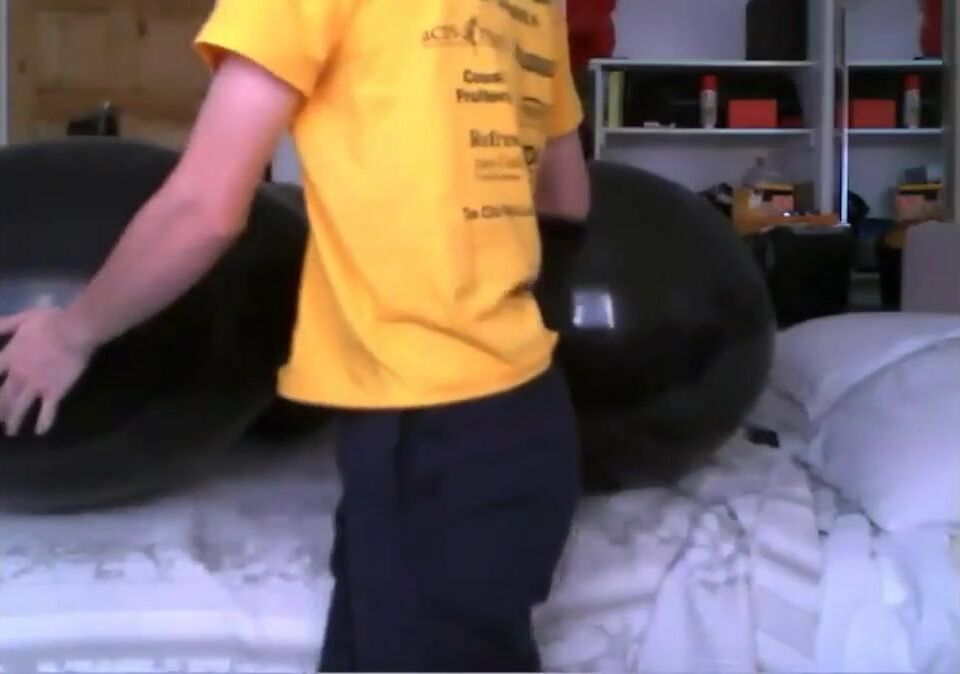 Inflatable Balloon Fun: Twink's Solo Play
