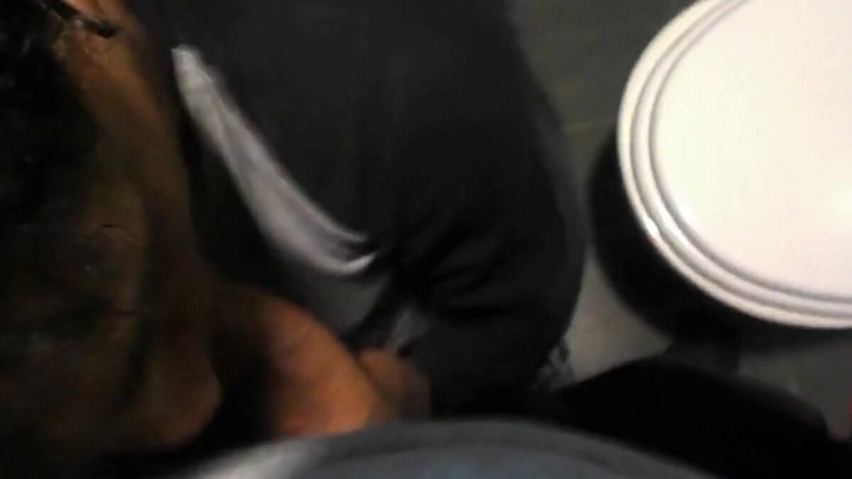 Bucuresti Blowjob - Amateur Gay Cock Sucking
