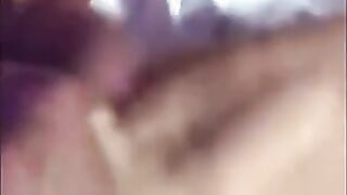 Alter Kerl bekommt einen Amateur Blowjob von einem jungen Mann