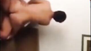 Cojiendo con mi amigo negro - Bareback Amateur