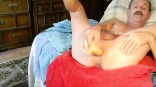 Amateur Bear's Big Cock Assplay Fun