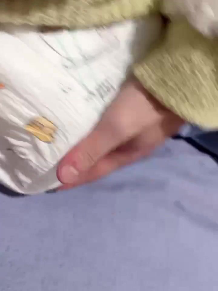 Squishing my full diaper - video 2
