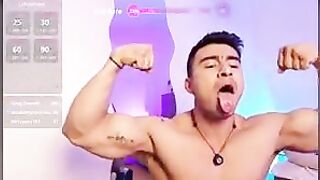 Sexy muscle latino shows his ass and puts on a show