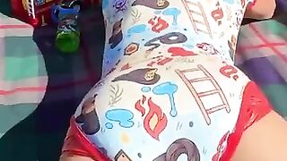 Diaper boy makes pushies in diaper