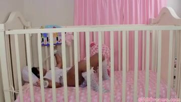 Latinos diaper feed