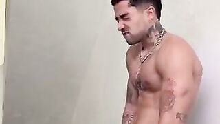Fit Tatted Latino Alpha (kinda) goons & cums in garage