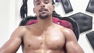 muscle latino cums for master