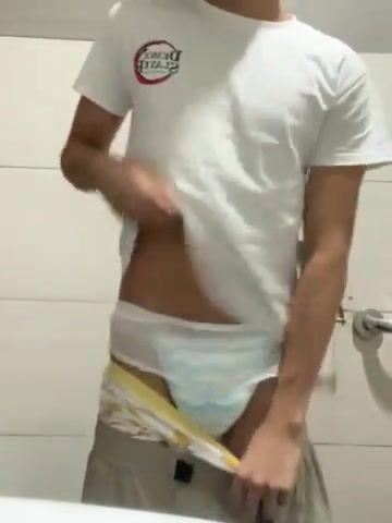 Public Diaper Check - video 4