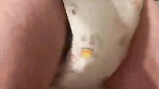 Shaking diapers