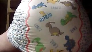 Diaperboy Messes His Diaper