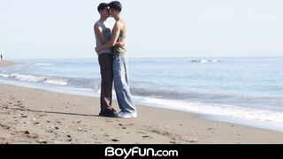 Latin Gay Dudes Suck On Long Dicks & Bang Breeding!