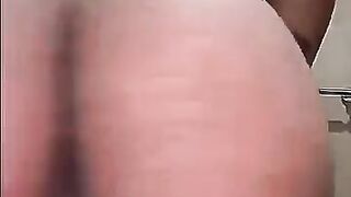 Bubble Butt Latino Shakes Ass & Spreads Hole
