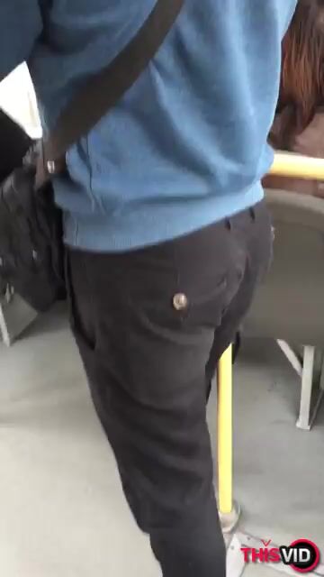 Culito latino en el bus. Ass young bus