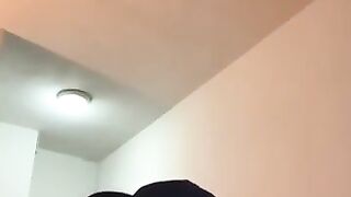 Latino top can