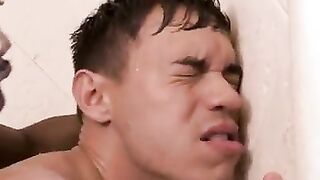 Interracial sex in the bathroom