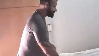 Big-dicked latino fucks beefy daddy
