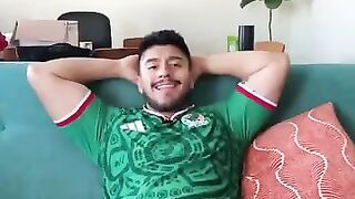 showing 2113 Latino boner