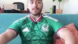 showing 2113 Latino boner