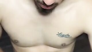 str8 latino cums on himself
