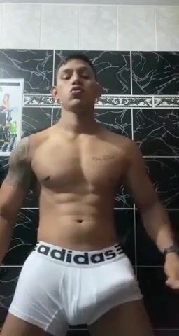 Jovenes Latinos Follando - video 31