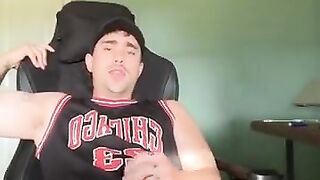 Latino jerk - video 17