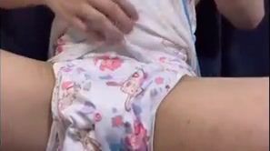 Bebe y su pañal ecológico