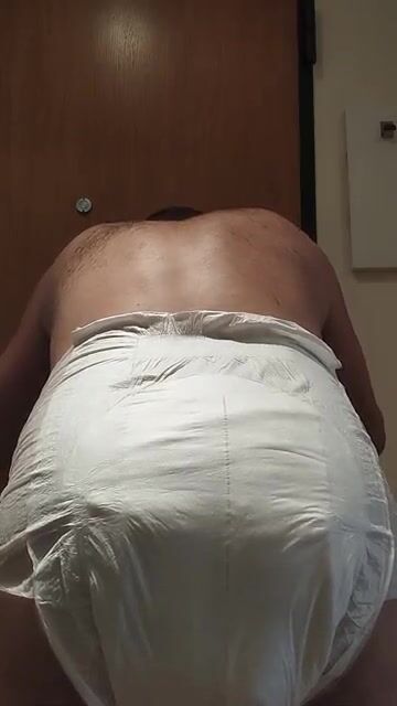 Pooping my diaper - video 25