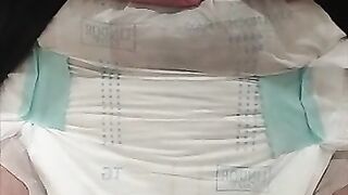 Me pissing my diaper - video 3